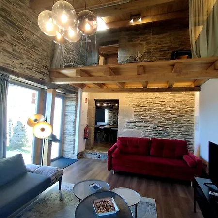 Casas Da Fortaleza Outeiro de Rei